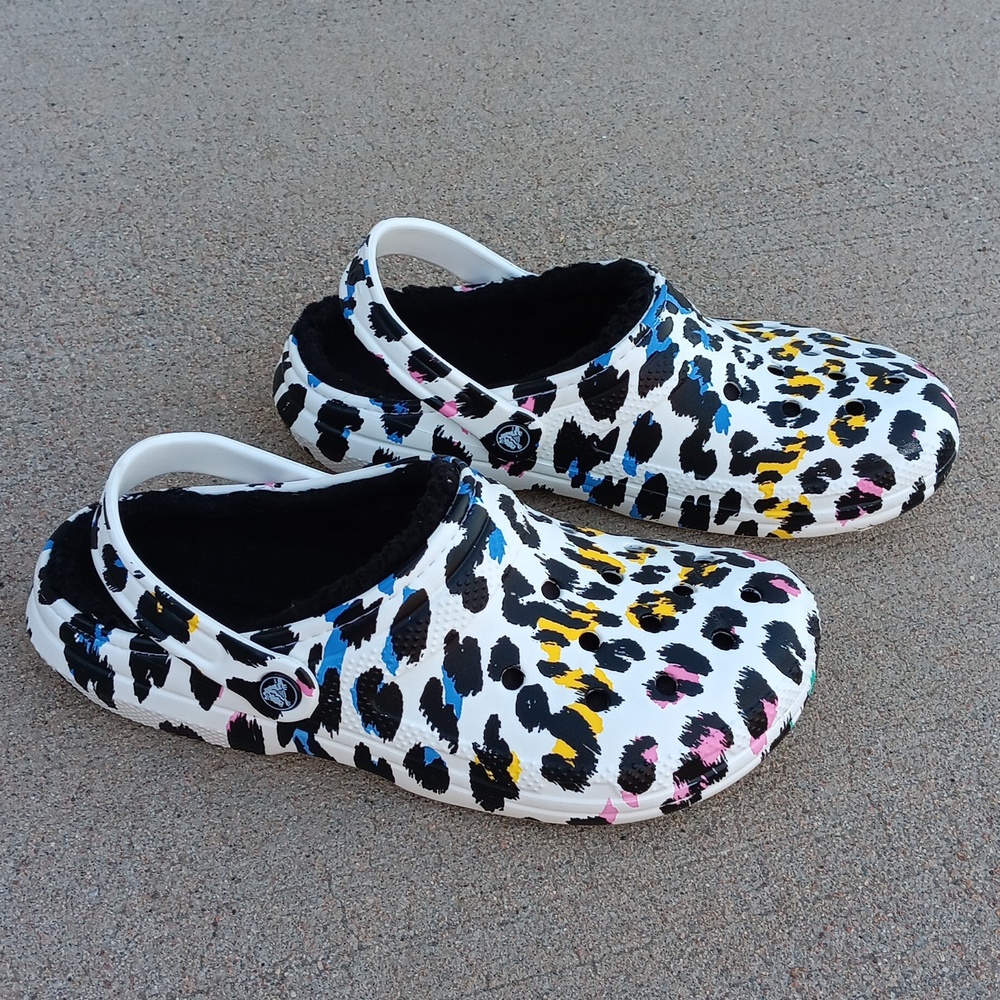 Crocs Clogs Fleece Lined Shoes White Animal Print Comfortable Slip On